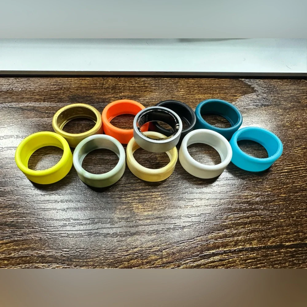 QALO QRNT Everyday Smart Ring - Black and Silver